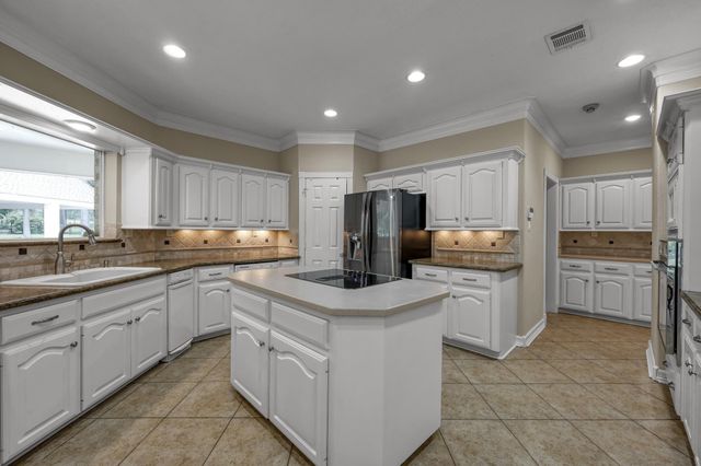 2205 Longmire Road, Conroe, TX 77304