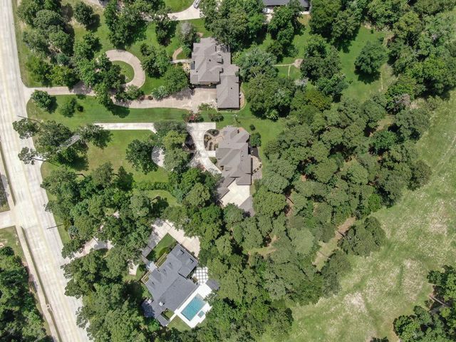 2205 Longmire Road, Conroe, TX 77304
