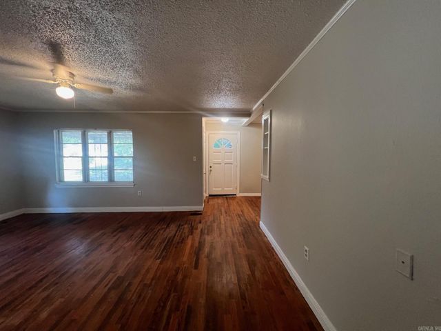 707 Sunset Drive, Benton, AR 72015