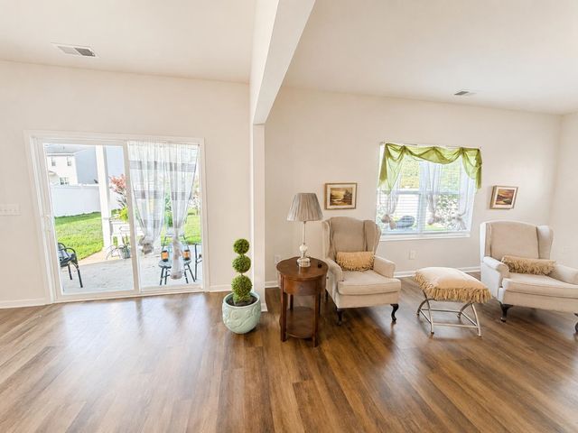 143 Averyville Dr., Conway, SC 29526