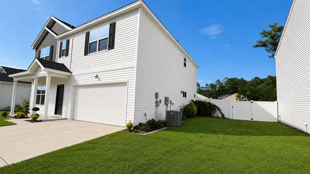 143 Averyville Dr., Conway, SC 29526