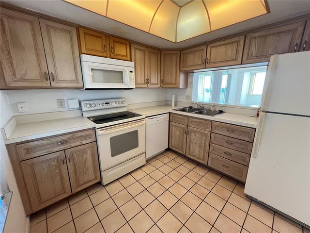 2616 COVE CAY DRIVE 701, Clearwater, FL 33760