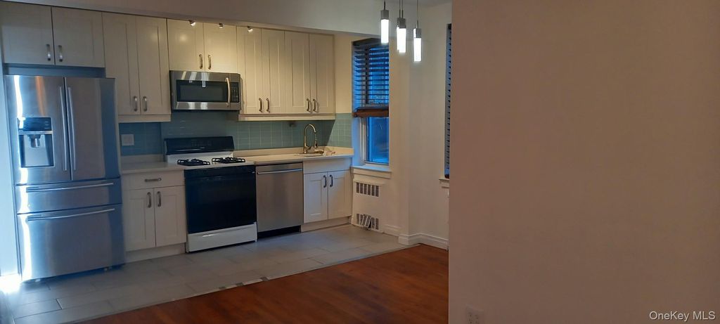 65-45 Yellowstone Boulevard 2B, Forest Hills, NY 11375