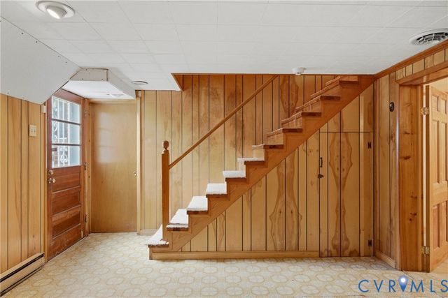 8061 Elliott Dr, Mechanicsville, VA 23111