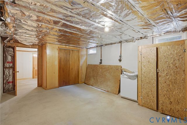 8061 Elliott Dr, Mechanicsville, VA 23111