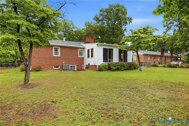 8061 Elliott Dr, Mechanicsville, VA 23111