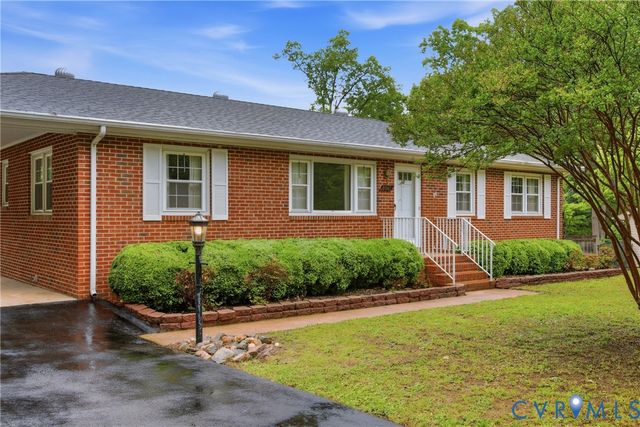 8061 Elliott Dr, Mechanicsville, VA 23111
