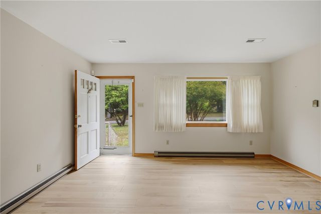 8061 Elliott Dr, Mechanicsville, VA 23111