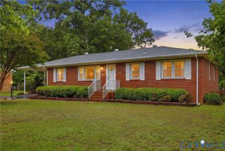 8061 Elliott Dr, Mechanicsville, VA 23111