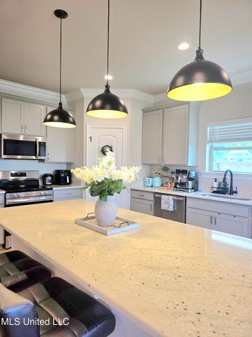 9 Red Oak Drive, Long Beach, MS 39560