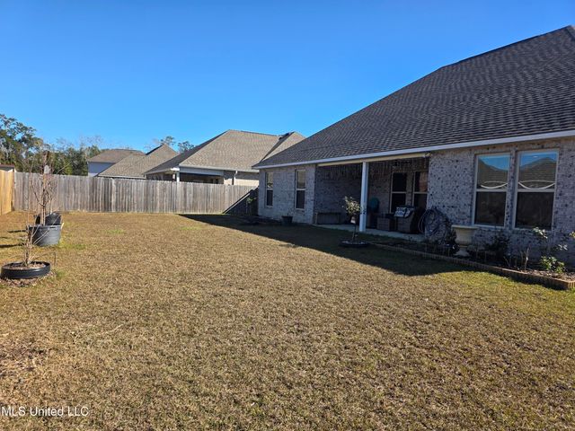 9 Red Oak Drive, Long Beach, MS 39560