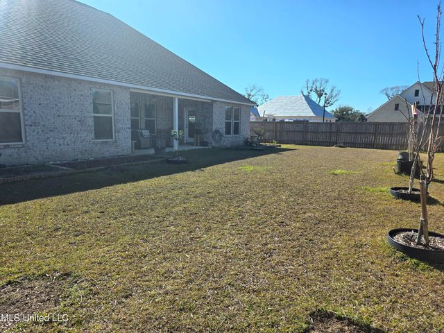 9 Red Oak Drive, Long Beach, MS 39560