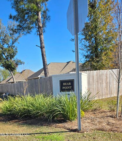 9 Red Oak Drive, Long Beach, MS 39560