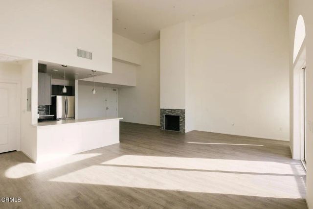 124 W Colorado Street 501, Glendale, CA 91204