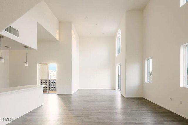 124 W Colorado Street 501, Glendale, CA 91204