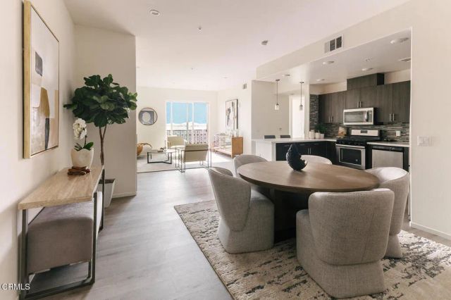 124 W Colorado Street 501, Glendale, CA 91204