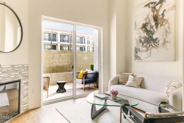 124 W Colorado Street 501, Glendale, CA 91204