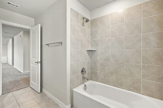 1801 Ash Oak Lane, Forney, TX 75126