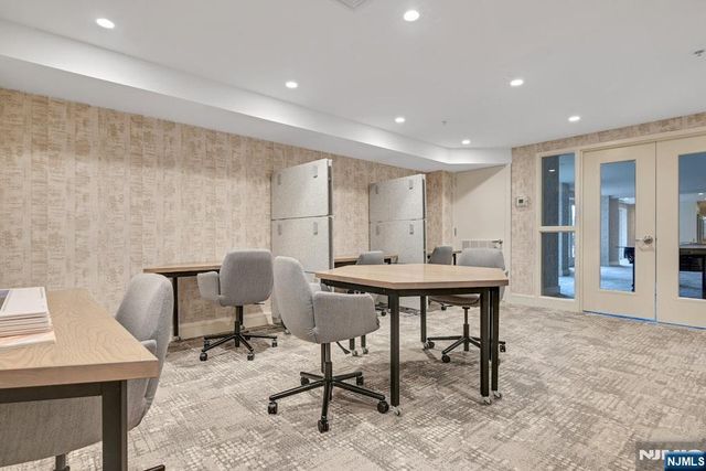 20 Ave At Port Imperial 202, West New York, NJ 07093