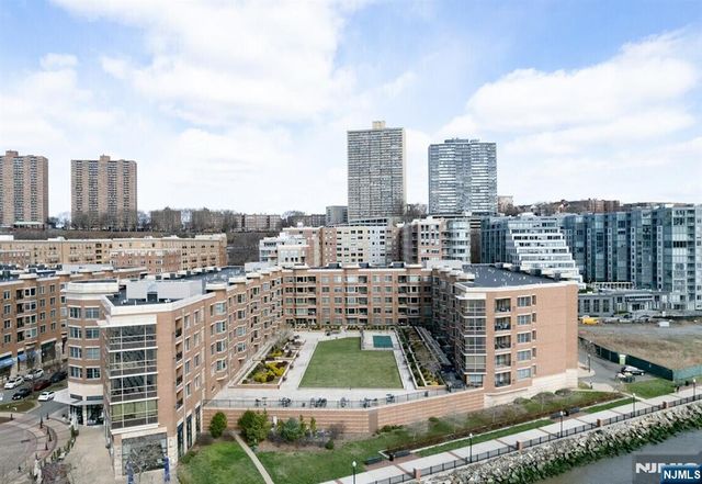 20 Ave At Port Imperial 202, West New York, NJ 07093