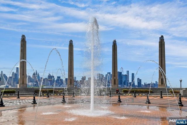 20 Ave At Port Imperial 202, West New York, NJ 07093