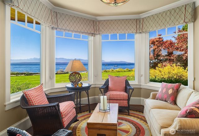 5844 Mutiny Bay Road, Freeland, WA 98249