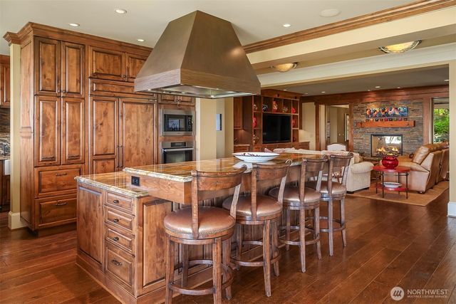 5844 Mutiny Bay Road, Freeland, WA 98249