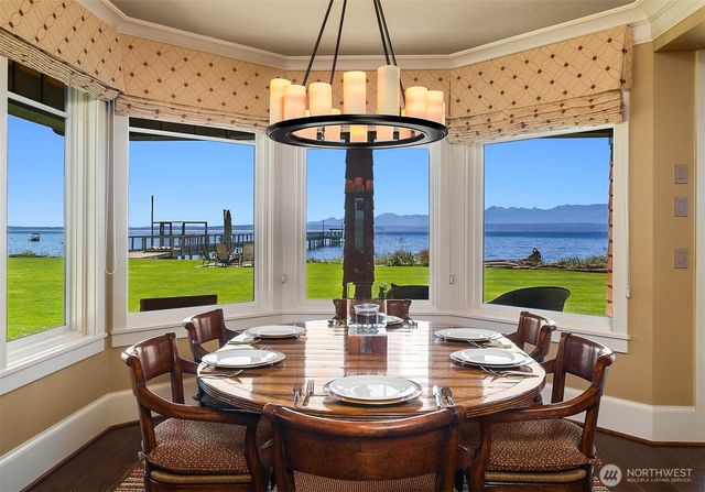 5844 Mutiny Bay Road, Freeland, WA 98249