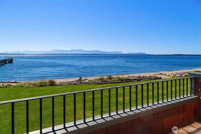 5844 Mutiny Bay Road, Freeland, WA 98249