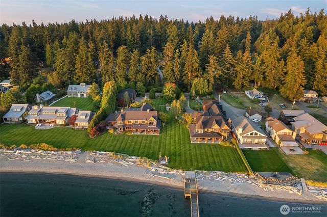 5844 Mutiny Bay Road, Freeland, WA 98249