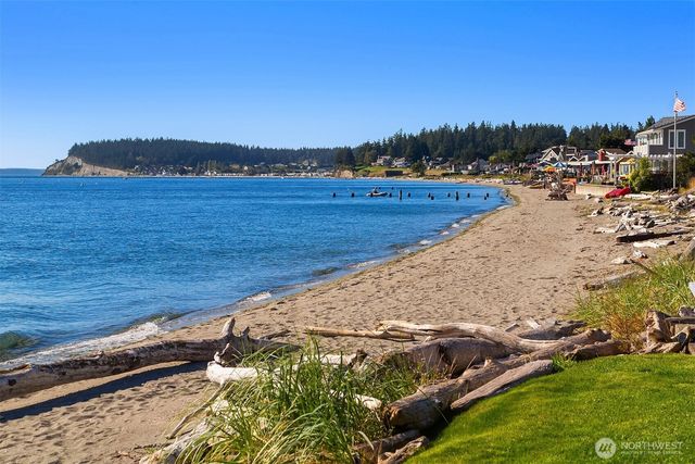 5844 Mutiny Bay Road, Freeland, WA 98249