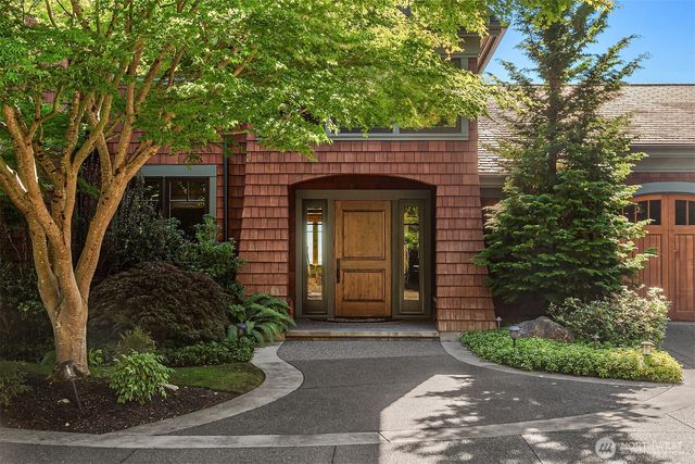 5844 Mutiny Bay Road, Freeland, WA 98249