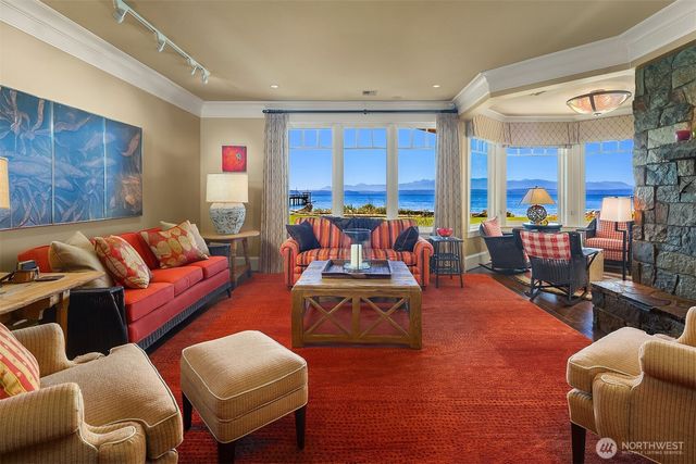 5844 Mutiny Bay Road, Freeland, WA 98249