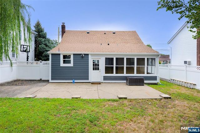 3-11 Lyons Avenue, Fair Lawn, NJ 07410