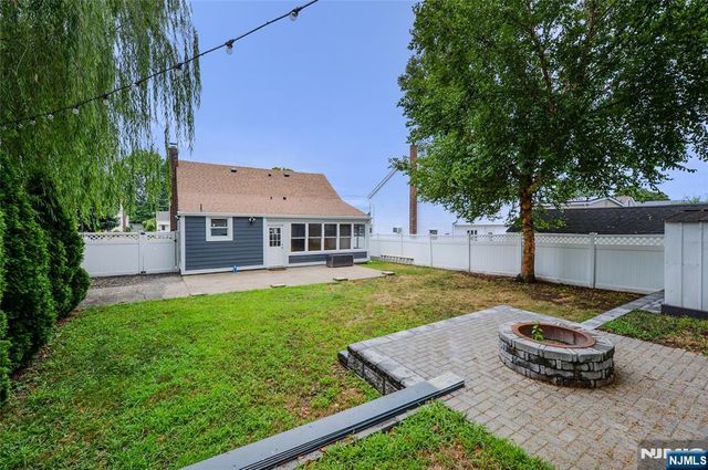 3-11 Lyons Avenue, Fair Lawn, NJ 07410