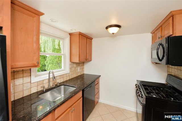 3-11 Lyons Avenue, Fair Lawn, NJ 07410