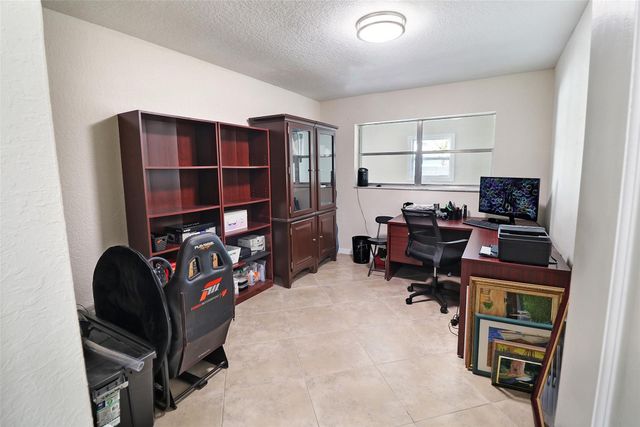 3971 NW 108th Avenue, Coral Springs, FL 33065