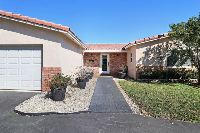 3971 NW 108th Avenue, Coral Springs, FL 33065