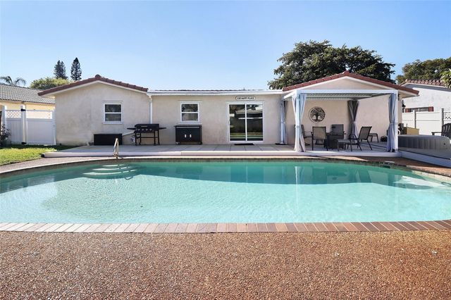 3971 NW 108th Avenue, Coral Springs, FL 33065