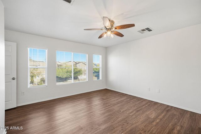 3005 W FERRUCCIO Place, Phoenix, AZ 85086