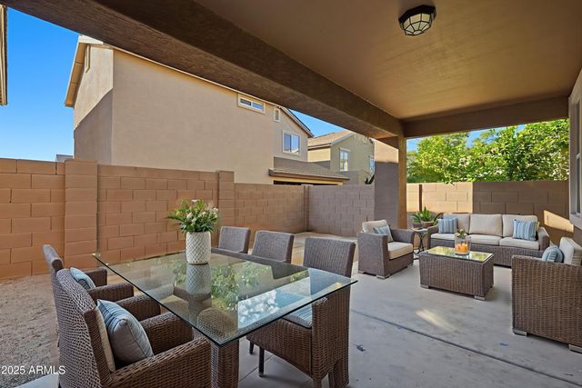 3005 W FERRUCCIO Place, Phoenix, AZ 85086