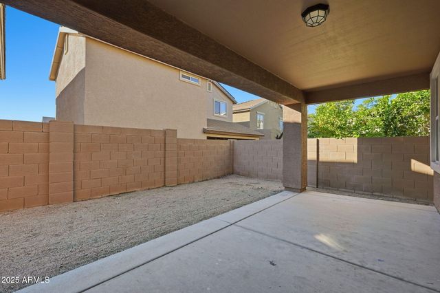 3005 W FERRUCCIO Place, Phoenix, AZ 85086