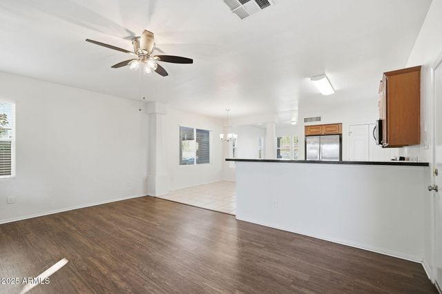 3005 W FERRUCCIO Place, Phoenix, AZ 85086