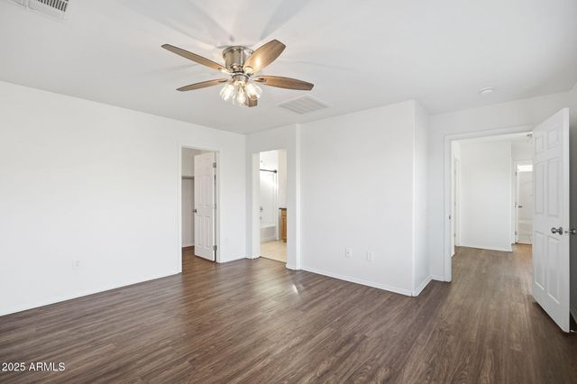 3005 W FERRUCCIO Place, Phoenix, AZ 85086