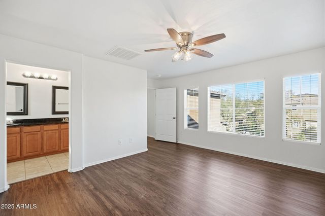 3005 W FERRUCCIO Place, Phoenix, AZ 85086