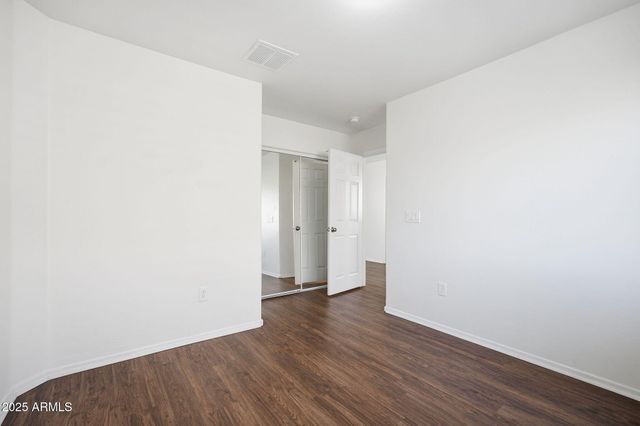 3005 W FERRUCCIO Place, Phoenix, AZ 85086