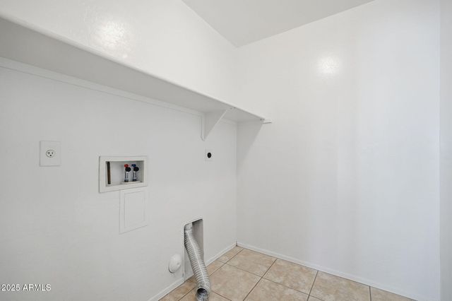 3005 W FERRUCCIO Place, Phoenix, AZ 85086