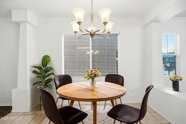 3005 W FERRUCCIO Place, Phoenix, AZ 85086