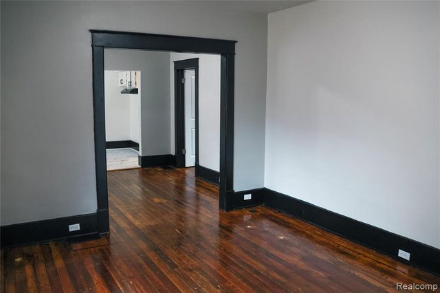 618 Clinton Street, Owosso, MI 48867