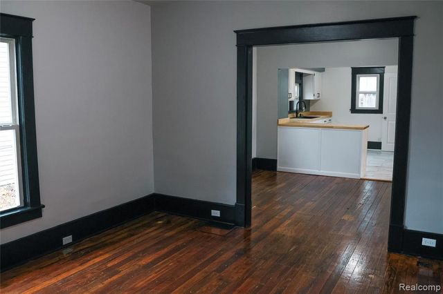 618 Clinton Street, Owosso, MI 48867